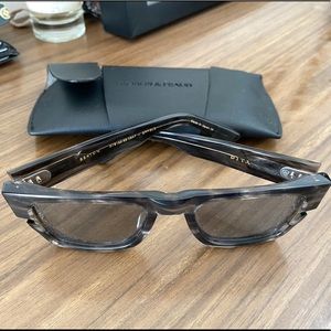 Roberti & fraud sunglasses new